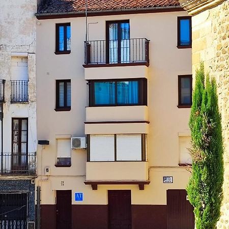 Apartamentos San Martin Plasencia Εξωτερικό φωτογραφία